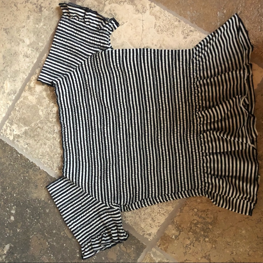 Striped Ruffle Off Shoulder Crop Top - Picture 3 of 5